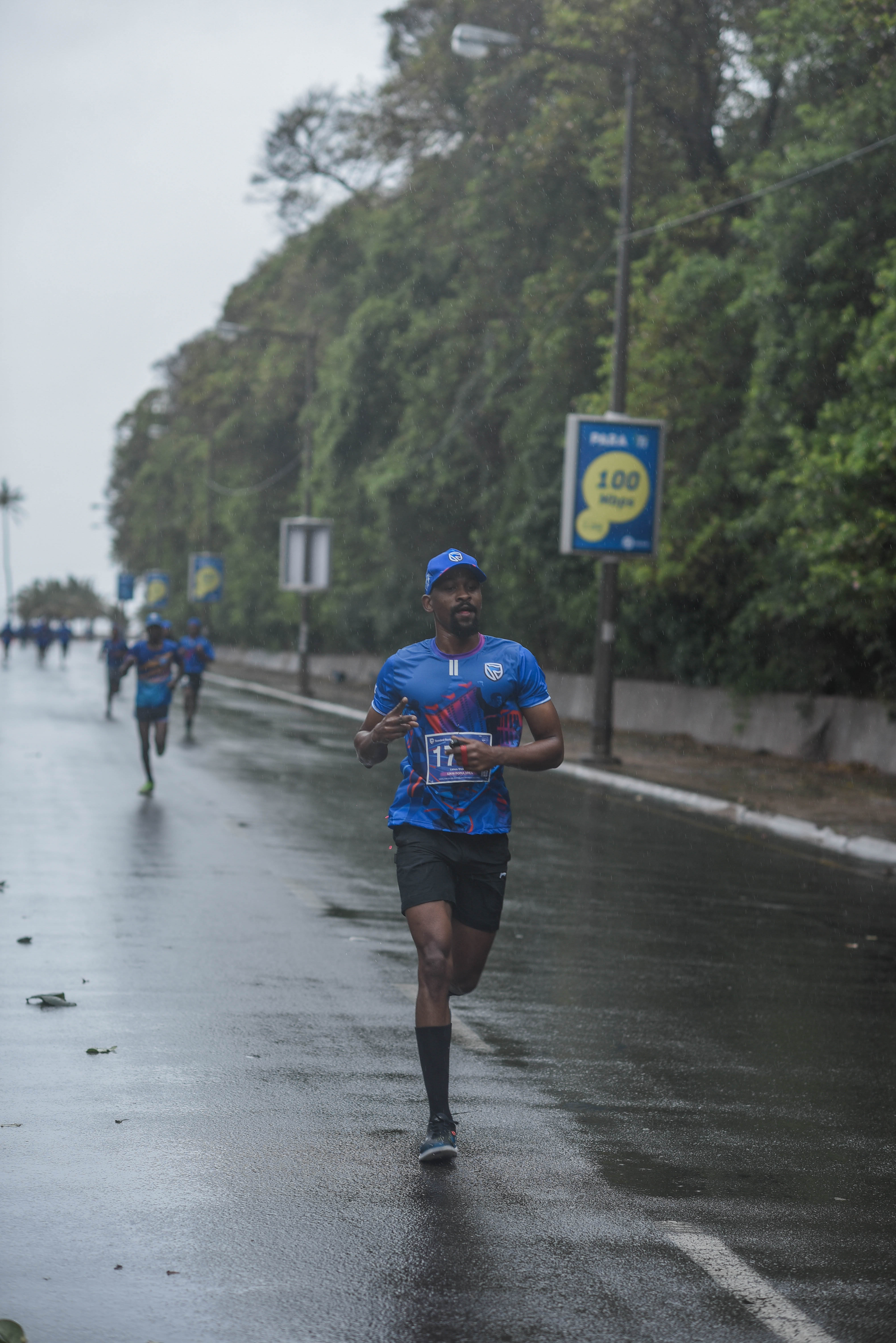 13Corrida Azul.jpg
